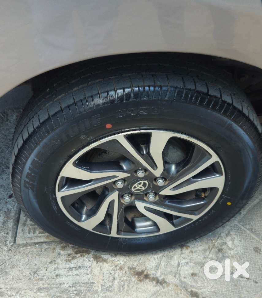 Toyota Innova Crysta [2020-ongoing] 2.4 Gx 8 Str, 2021, Diesel