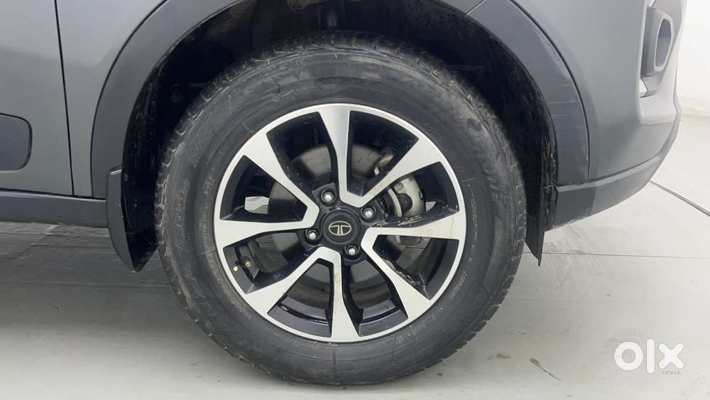 Tata Nexon 1.2 Revotron Xza Plus (o) Dual Tone, 2020, Petrol