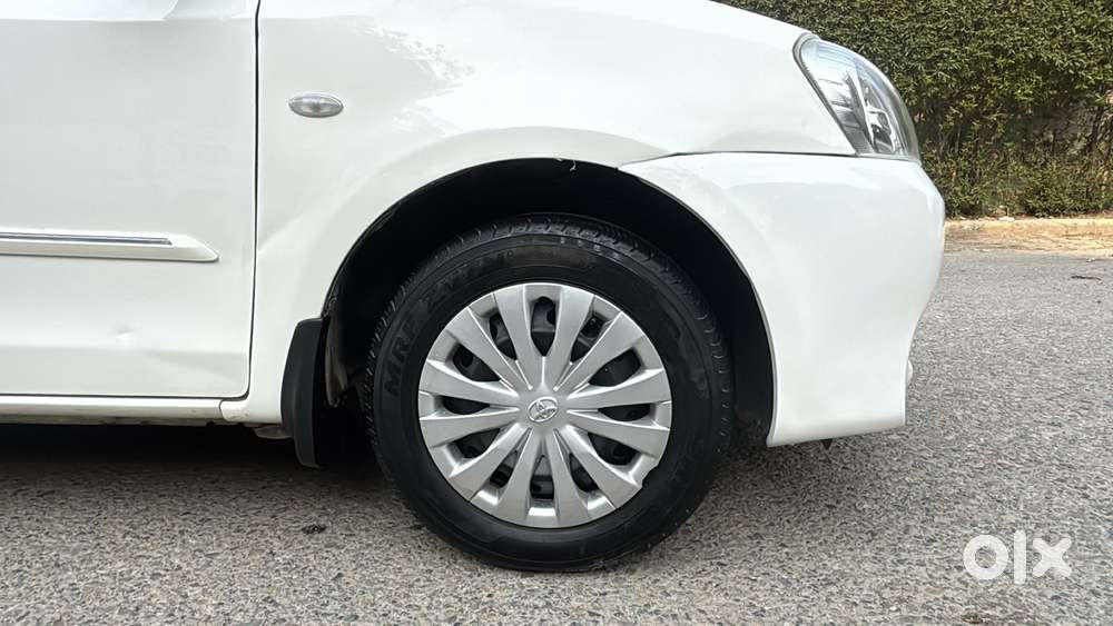 Toyota Etios 2010-2012 G, 2011, Petrol