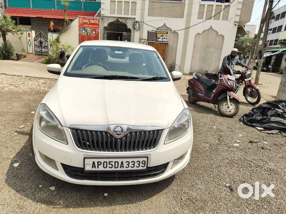 Skoda Rapid 1.6 Mpi Ambition, 2014, Diesel