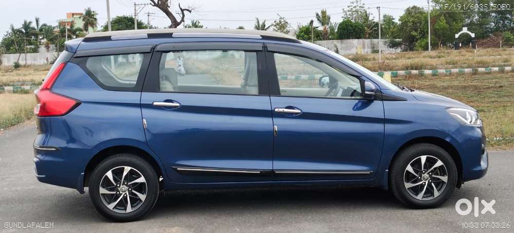 Toyota Rumion V Petrol Manual Dual Tone, 2024, Petrol