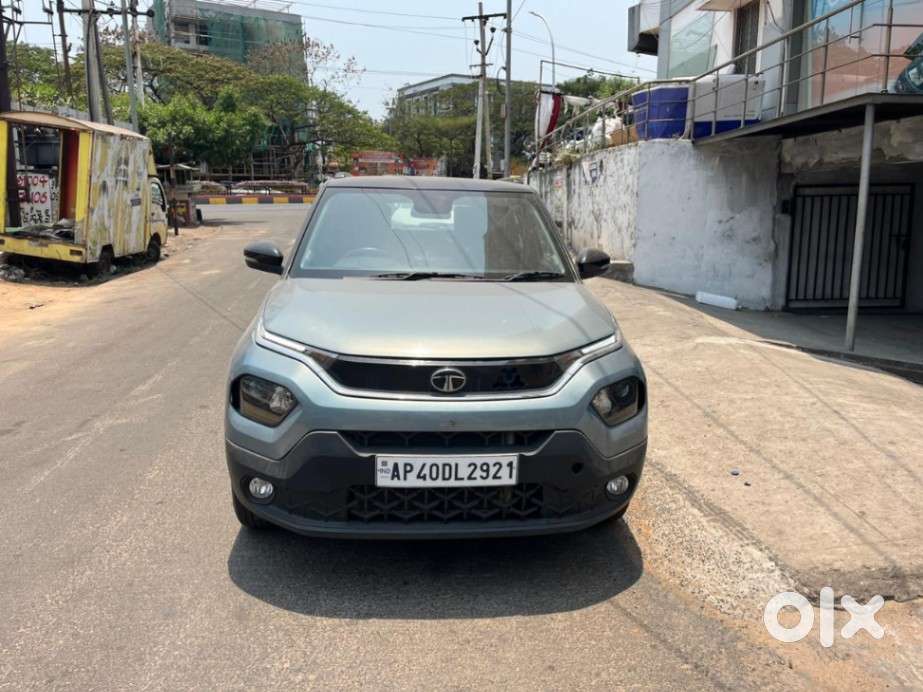 Tata Punch 1.2 Revotron Creative Amt Dual Tone, 2024, Petrol