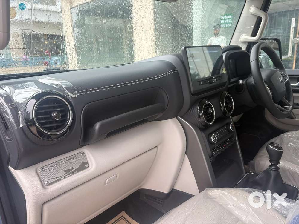 Mahindra Thar Roxx Ax7 L Diesel Mt 2wd, 2025, Diesel