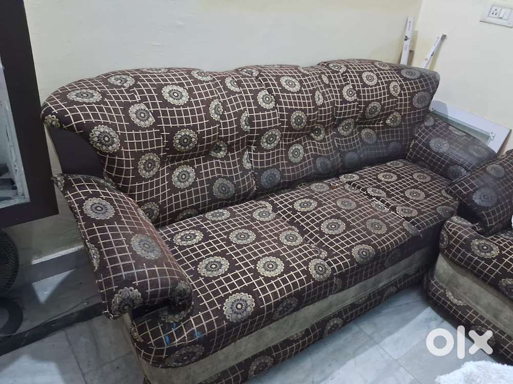5 seater available