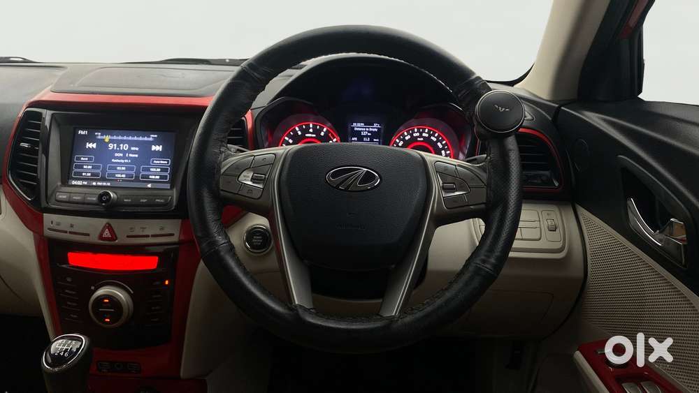 Mahindra Xuv300 W8, 2021, Petrol