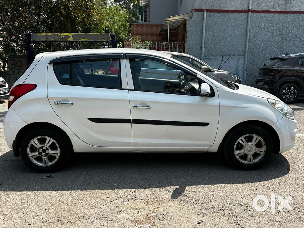 Hyundai I20 2010-2012 1.2 Sportz, 2012, Petrol