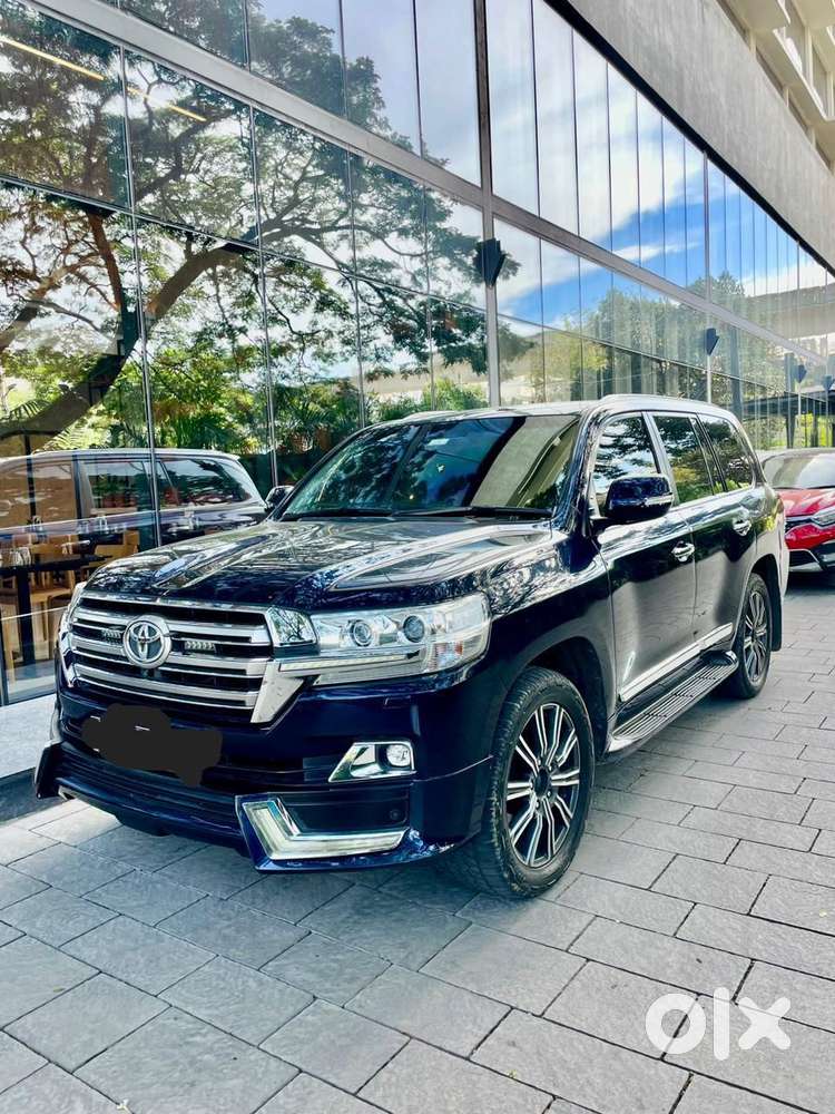 Toyota Innova Crysta