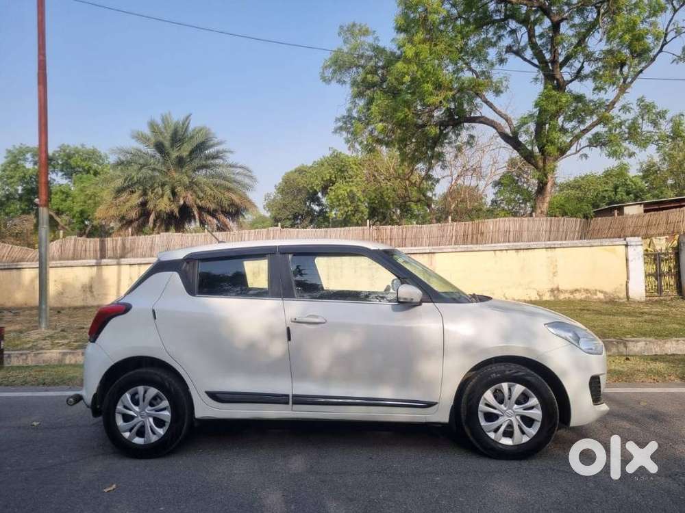 Maruti Suzuki Swift Vxi + Manual, 2020, Petrol