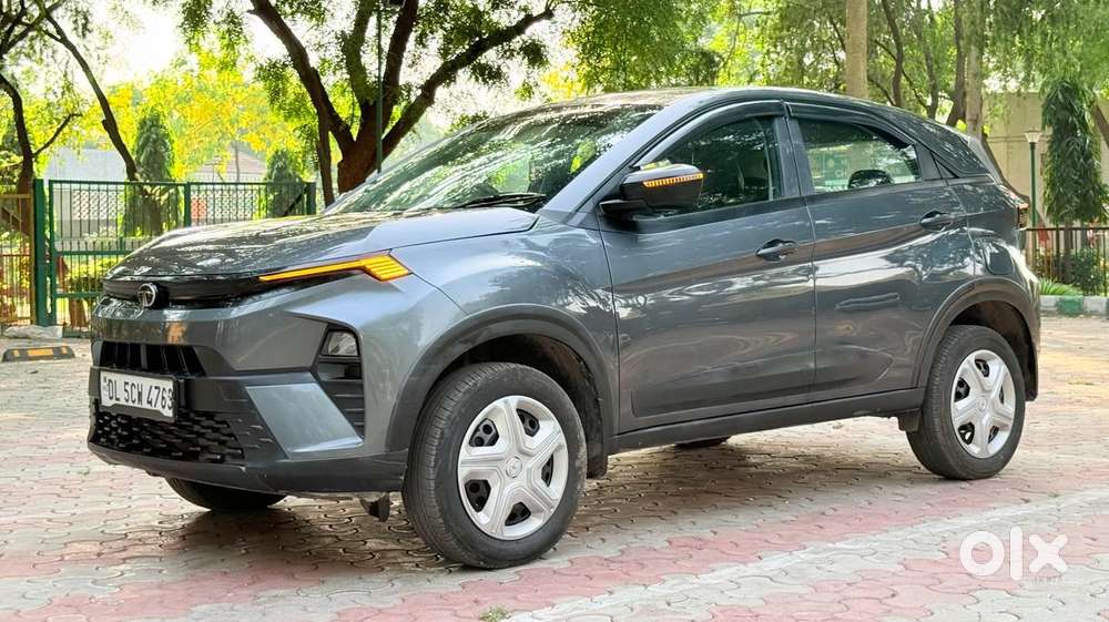 Tata Nexon Smart Plus1.2 Revotron Petrol 5 Mt, 2024, Petrol