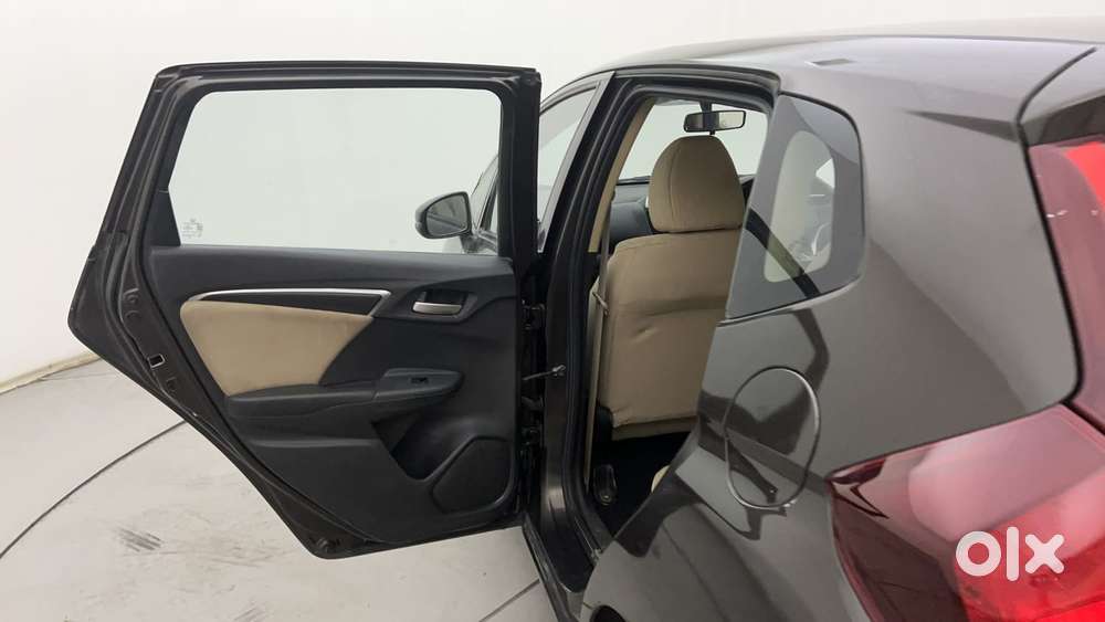 Honda Jazz [2020-2023] 1.2 V I-vtec Mt, 2016, Petrol