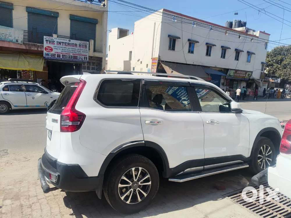 Mahindra Scorpio-n Petrol 2023 Model
