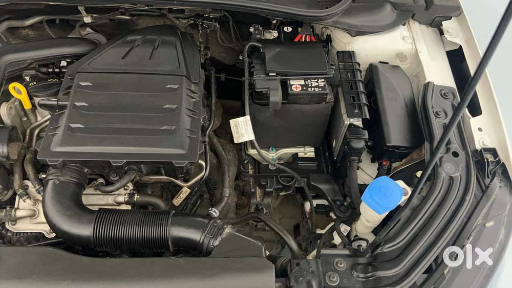 Skoda Slavia Style 1.0l Tsi Mt, 2023, Petrol