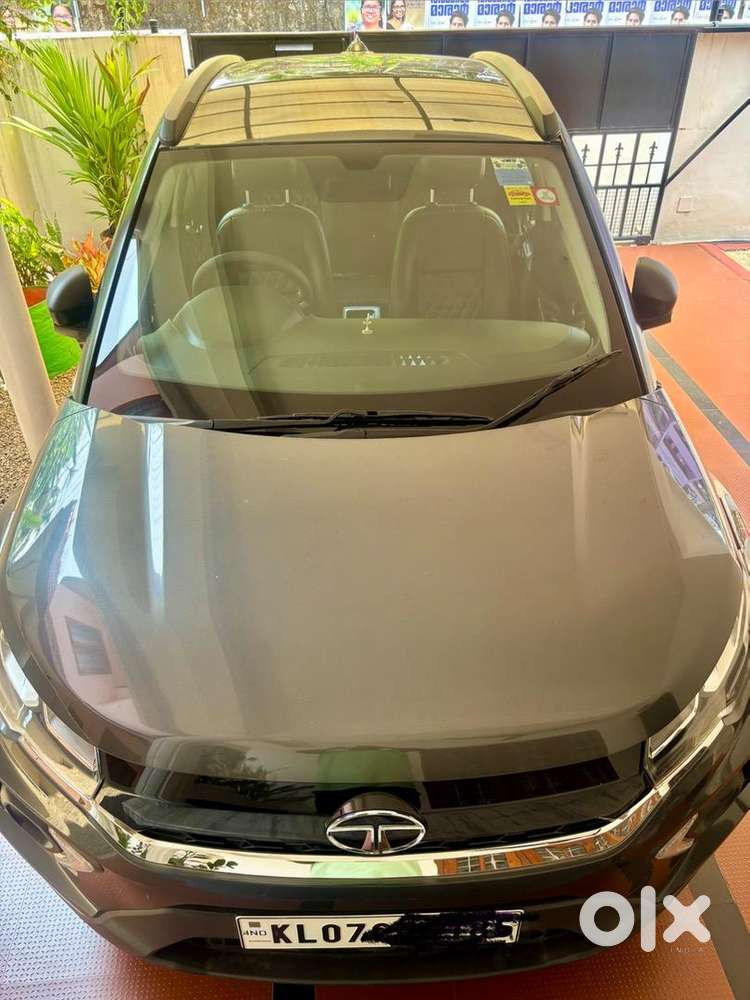 Tata Nexon Automatic Petrol 32200 Km Driven