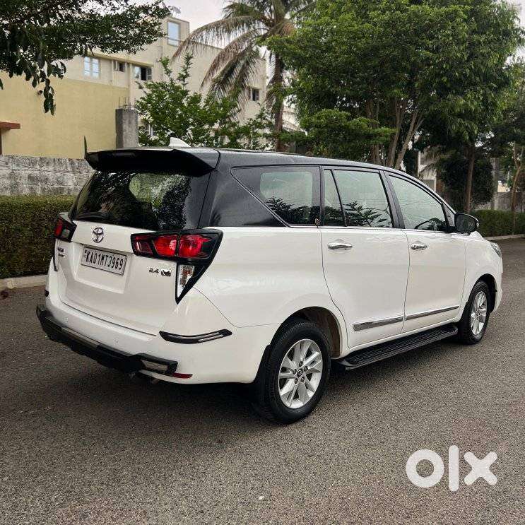 Toyota Innova Crysta 2.4 Vx Mt 8s, 2019, Diesel