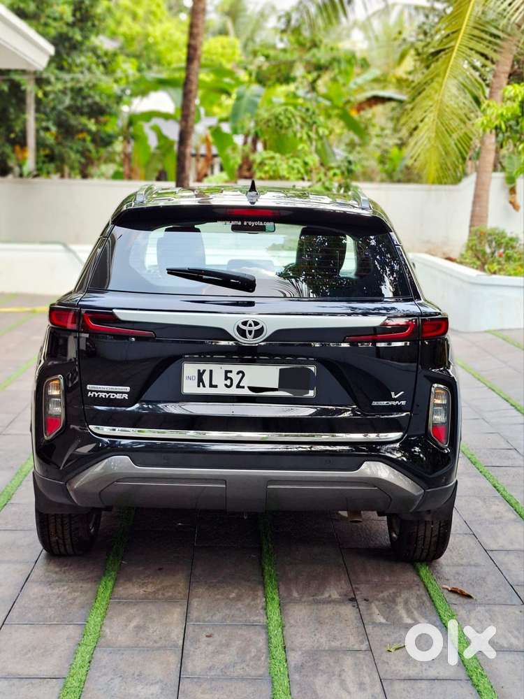 Toyota Urban Cruiser Hyryder 1.5 V Neo Drive At, 2025, Petrol