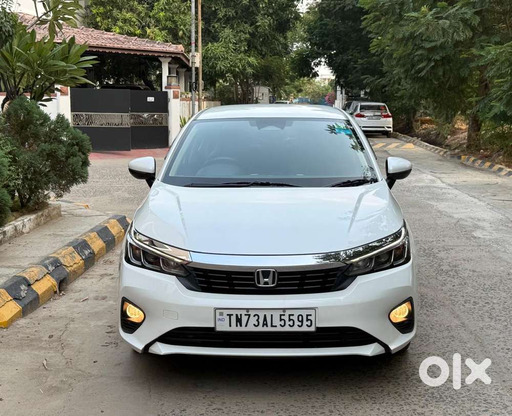 Honda City V Mt Sunroof, 2025, Petrol