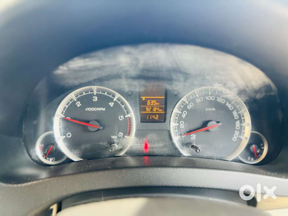 Maruti Suzuki Swift Dzire Vxi Optional, 2014, Petrol