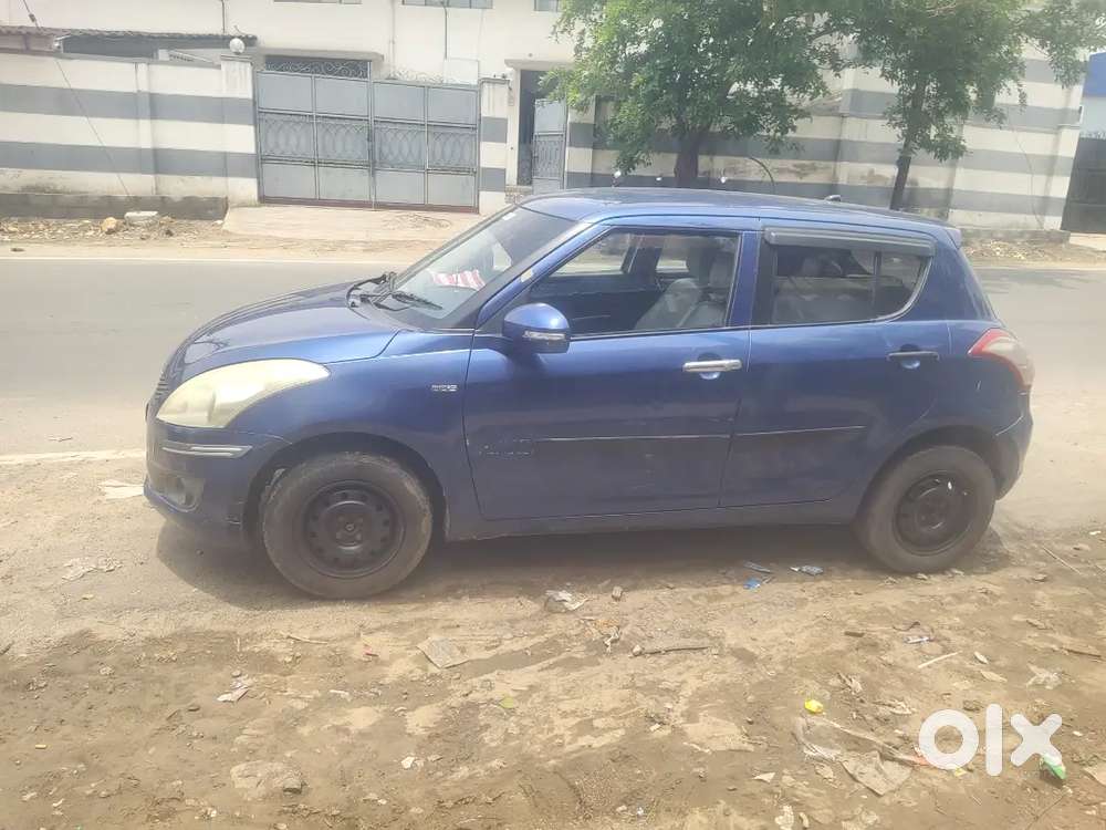 Maruti Suzuki Swift 2013 Diesel 165000 Km Driven Tyre 40%