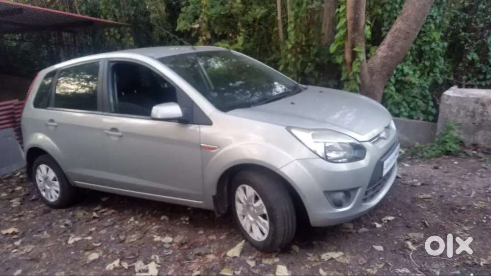 Ford Figo 2010 Petrol 125000 Km Driven