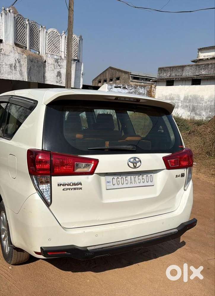 Toyota Innova Crysta 2020 Diesel 140000 Km Driven