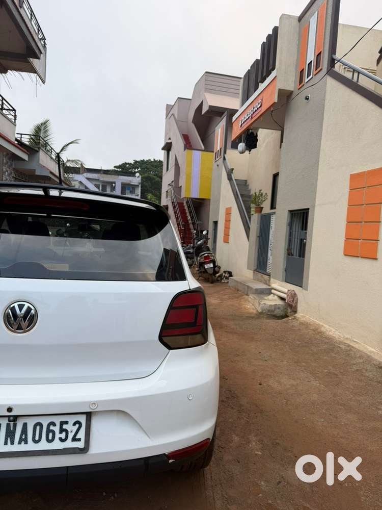 Volkswagen Polo 2015 Car