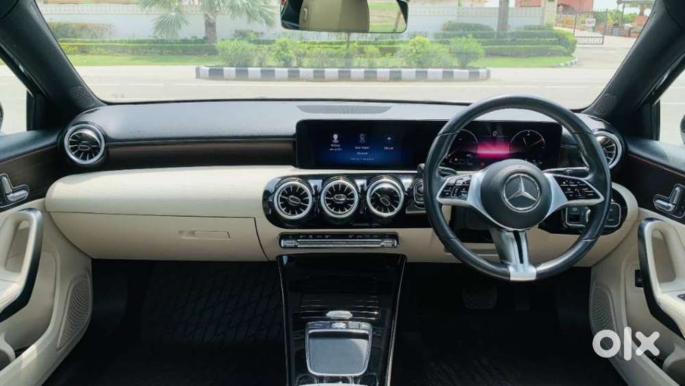 Mercedes-benz A-class Limousine 200, 2024, Petrol
