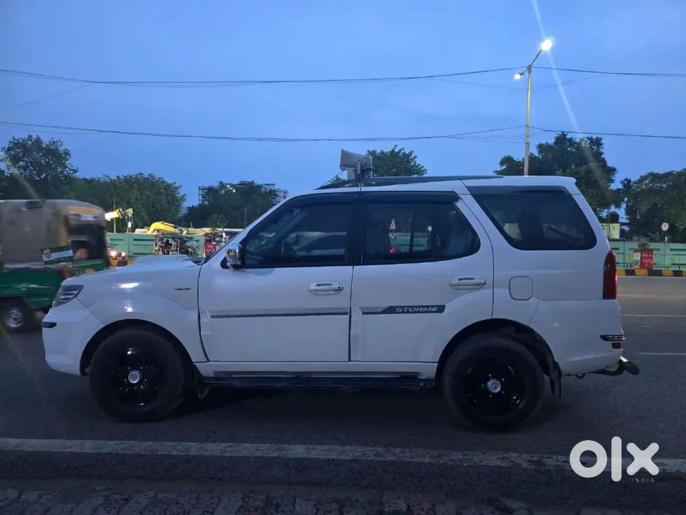 Tata Safari Storme 2016 Diesel Well Maintained