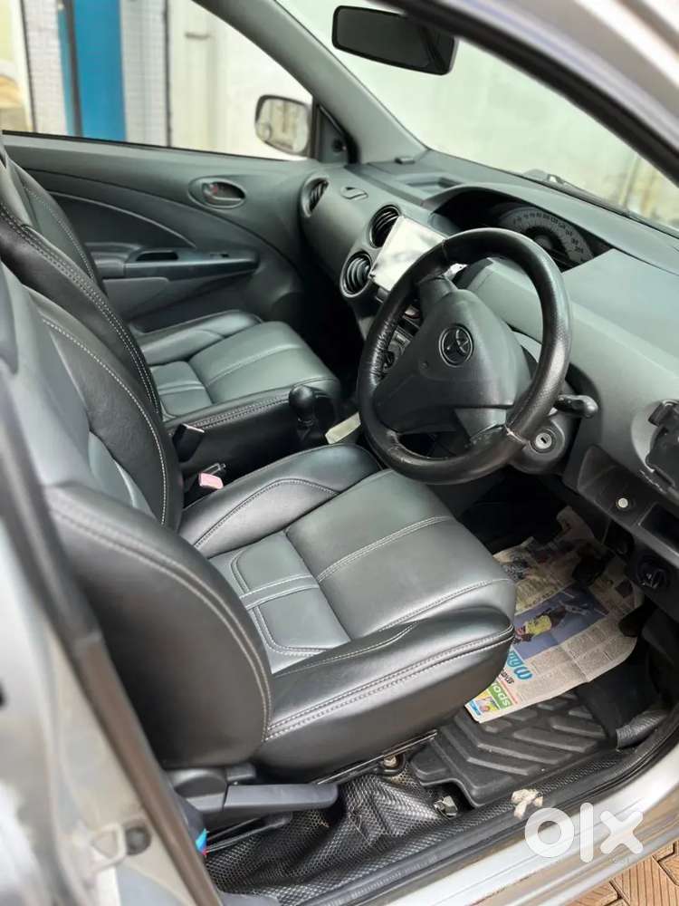 Toyota Etios Liva 2012