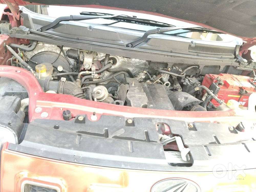 Mahindra Tuv 300 T10 Dual Tone, 2018, Diesel