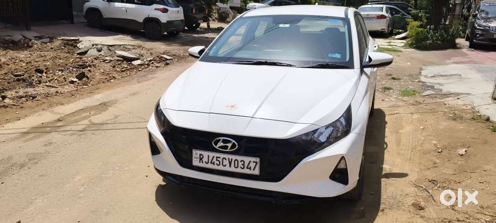 Hyundai I20 Sportz 1.2 Ivt, 2022, Petrol