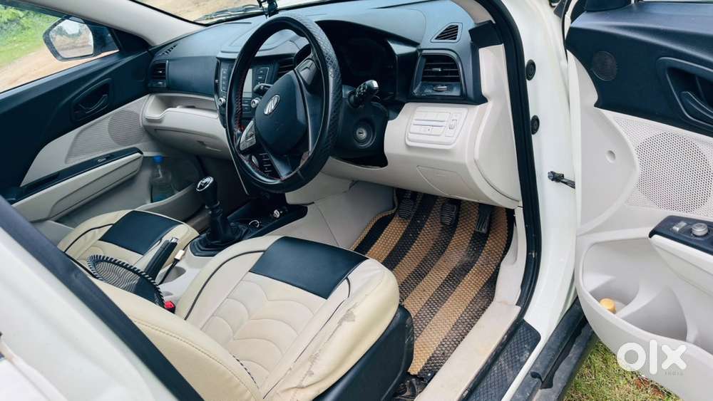 Mahindra Xuv300 July2022 Diesel Well Maintained