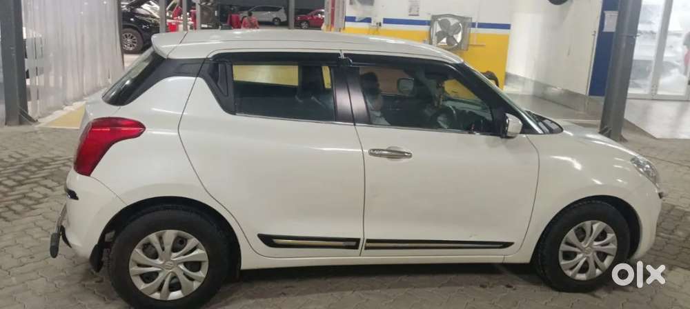 Maruti Suzuki Swift Vxi Bsiv, 2018, Petrol