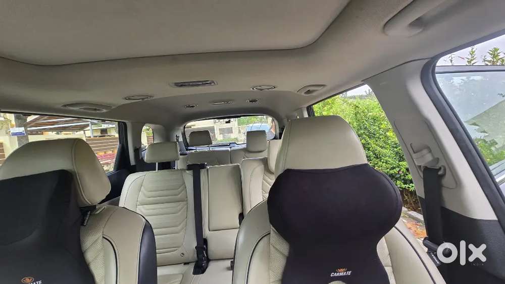 Kia Carens Luxury Plus Diesel Imt - Top End