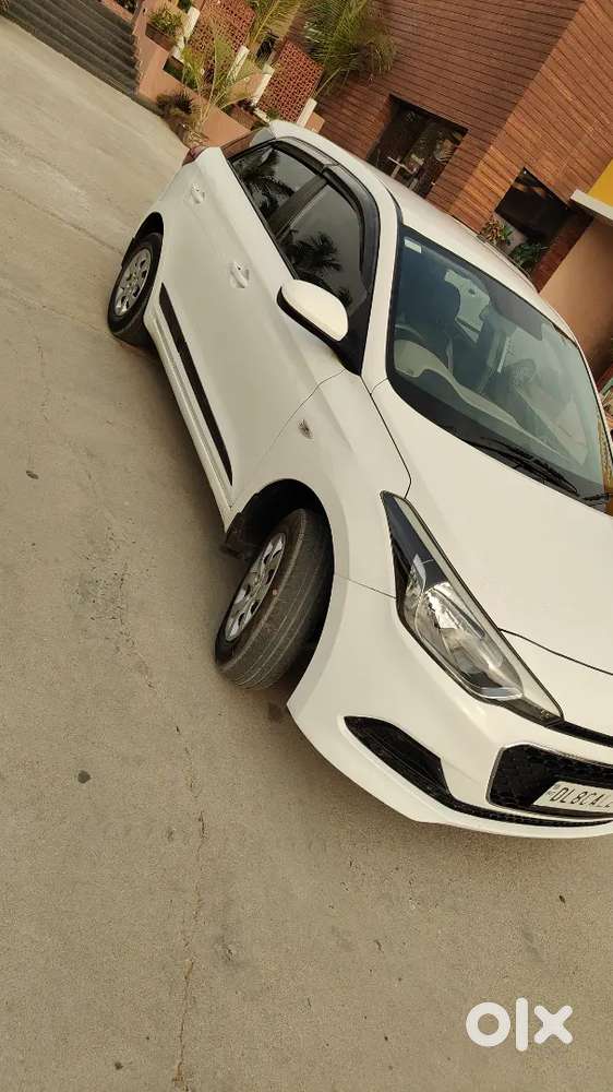 Hyundai New I20 2015 Petrol 35000 Km