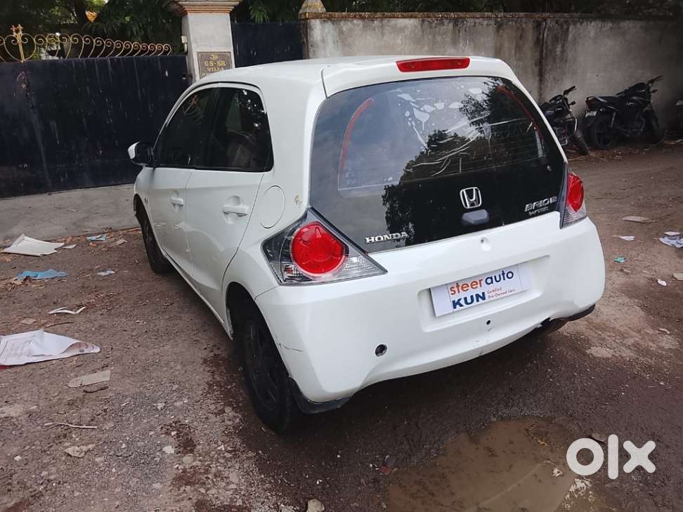 Honda Brio V Automatic, 2013, Petrol