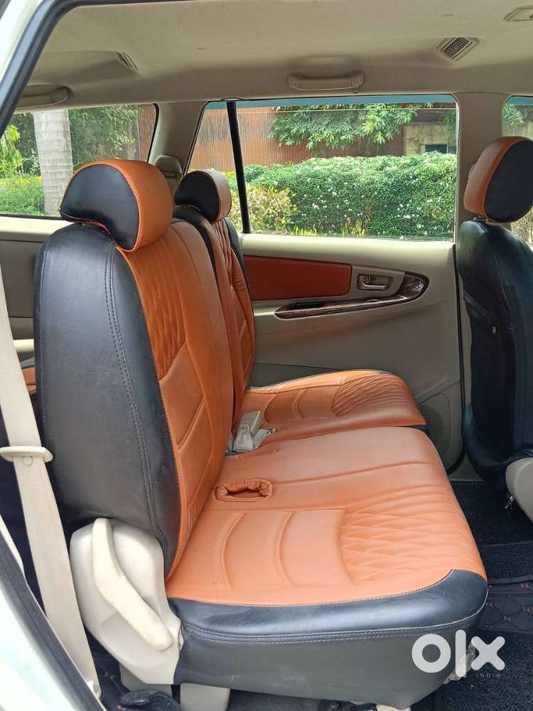 Toyota Innova 2.5 V 8 Str, 2014, Diesel
