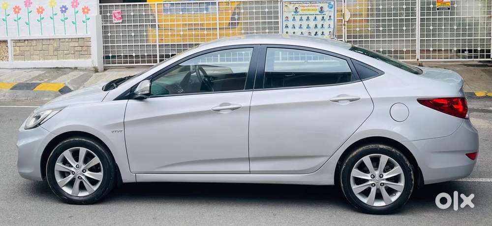 Hyundai Verna Fluidic 1.6 Vtvt Sx, 2012, Petrol
