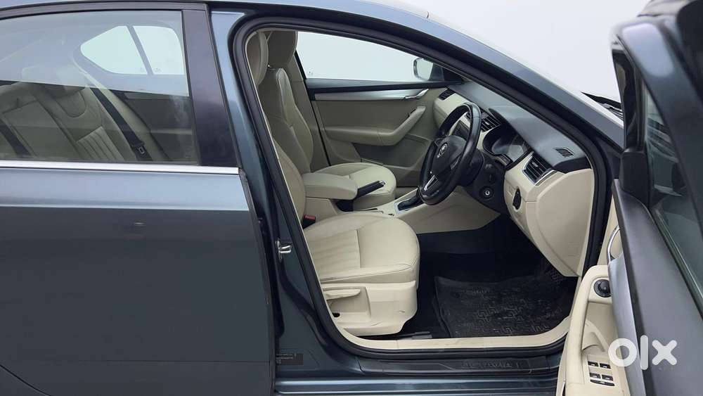 Skoda Octavia 1.8 Tsi Style At, 2017, Petrol