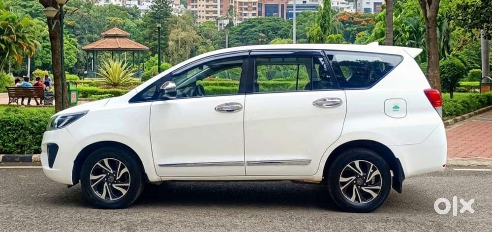 Toyota Innova Crysta [2020-ongoing] 2.4 Gx At 7 Str, 2020, Diesel