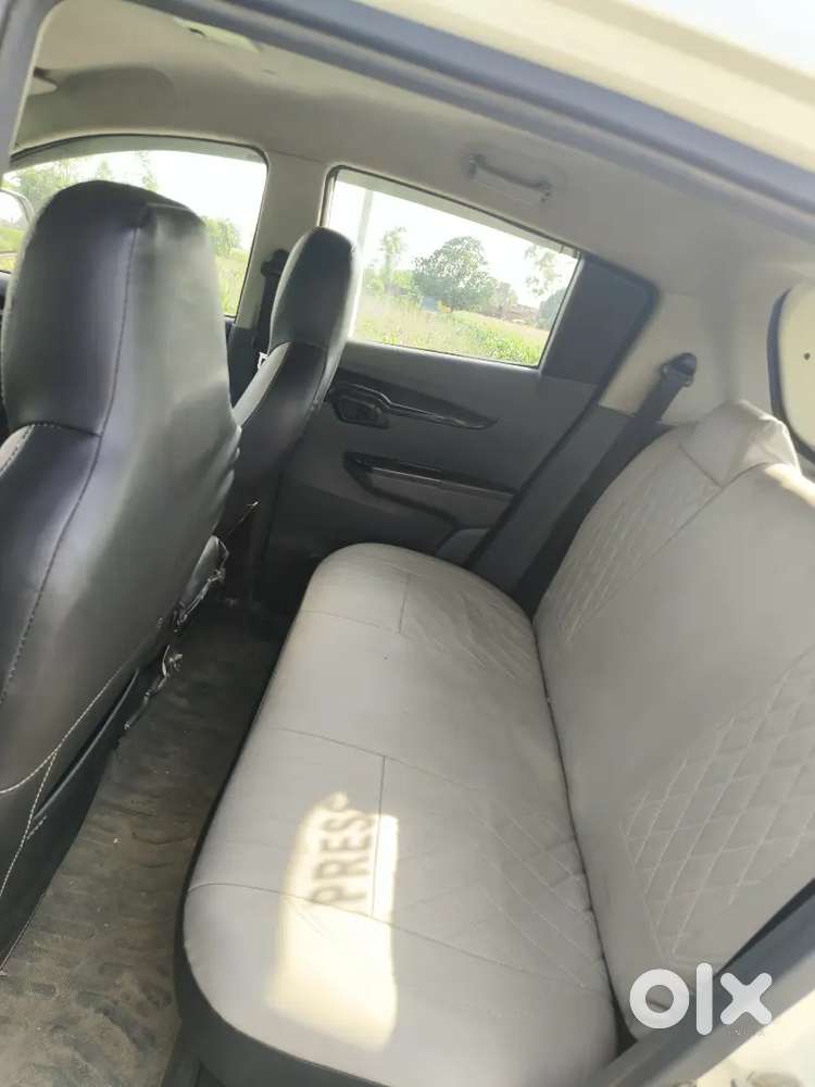 Mahindra Kuv Disel Fst Owner 2020 Modal All Papers New Condition.