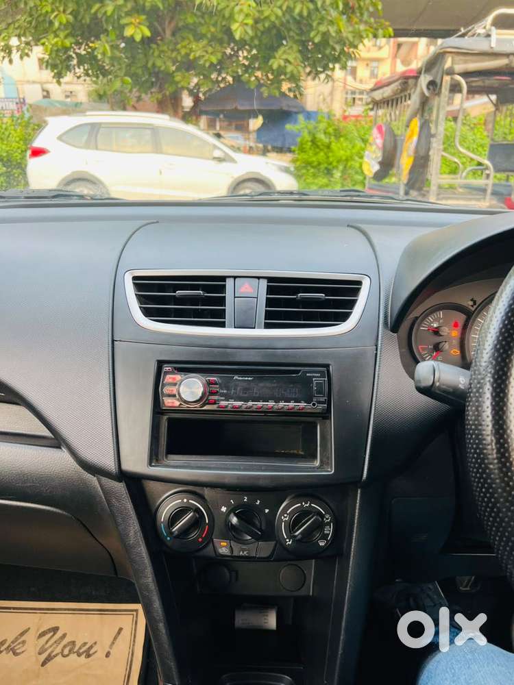 Maruti Suzuki Swift Lxi Option, 2015, Petrol