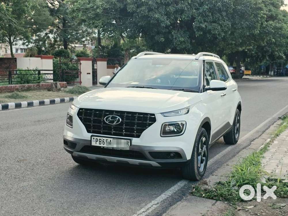 Hyundai Venue 1.0 Sx (o) Turbo Dct, 2021, Petrol