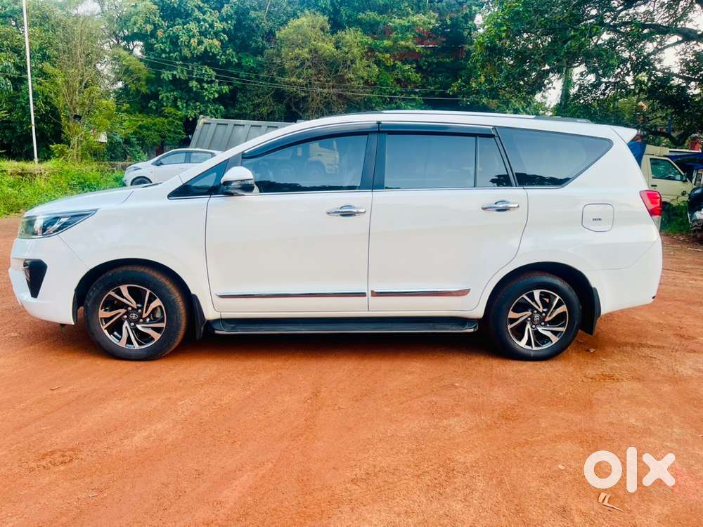 Toyota Innova Crysta 2022 Kl 07 Reg 30600 Km Single Owner Kalamassery