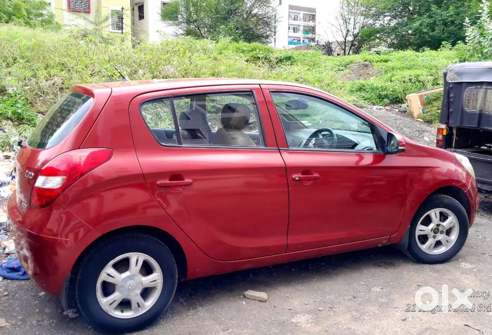 Hyundai I20 2012 Cng & Hybrids 102000 Km Driven