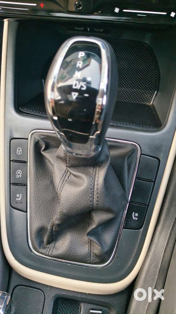 Skoda Slavia 1.5 Tsi Style At, 2024, Petrol