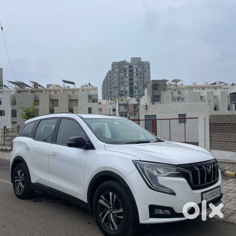 Mahindra Xuv700 2.2 Ax 5 Diesel At 7 Str, 2022, Diesel