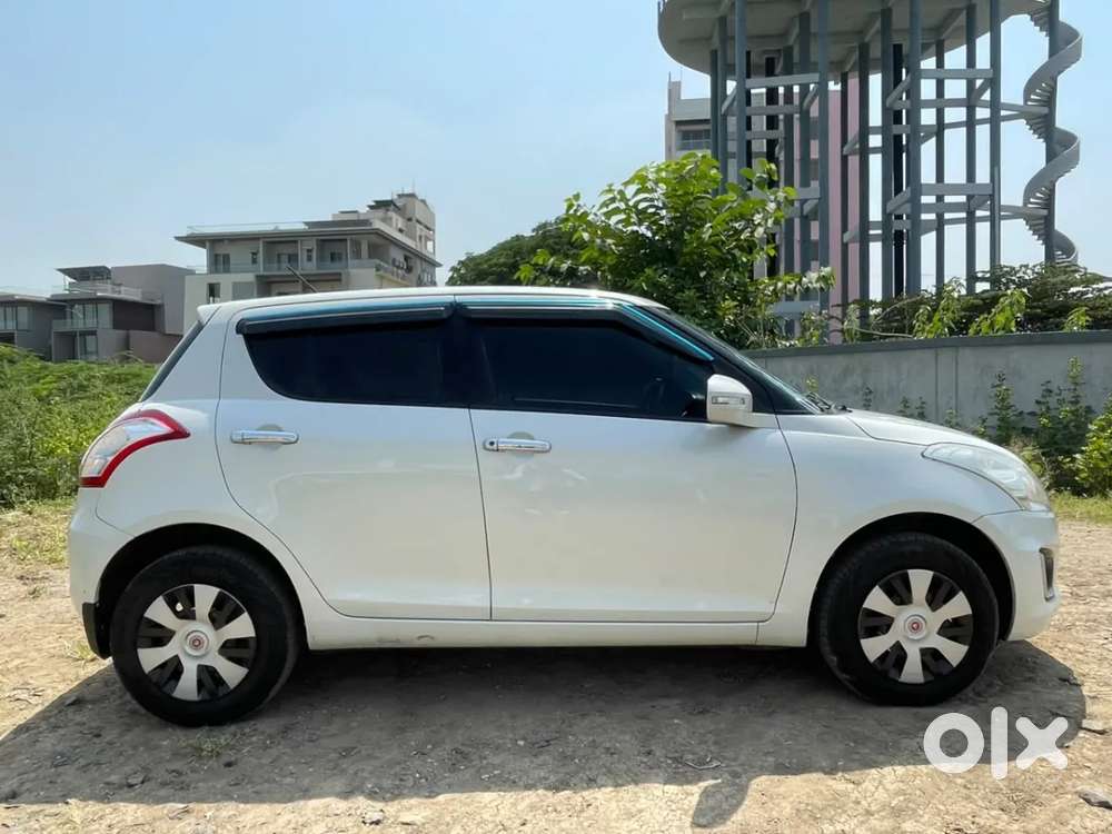 Maruti Suzuki Swift Vxi Bsiv, 2016, Petrol