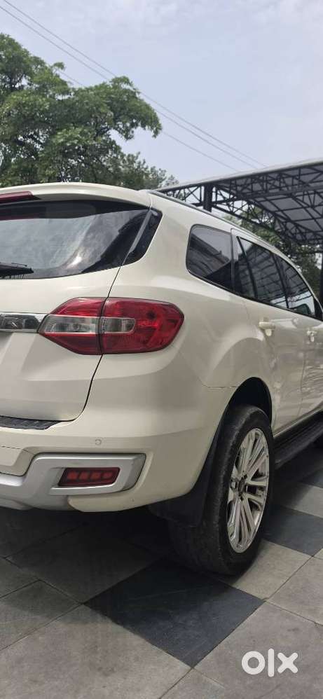 Ford Endeavour 2.2 Trend At 4x2, 2017, Diesel