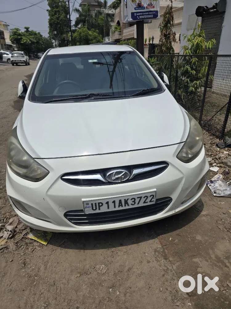 Hyundai Verna Crdi Mt 2012 Model