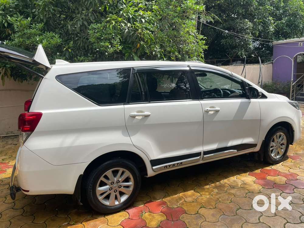 Toyota Innova Crysta  Diesel Is Newly Conditioned Car Maintained Fully